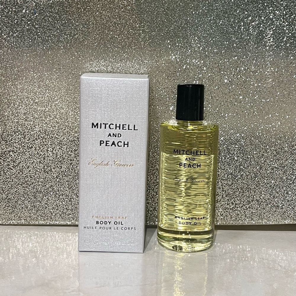 5 for $25 item 🌺 Mitchell and Peach English Leaf Body Oil